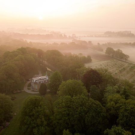 Bed and Breakfast Landgoed Huize Boschoord Sint Nicolaasga Exterior foto